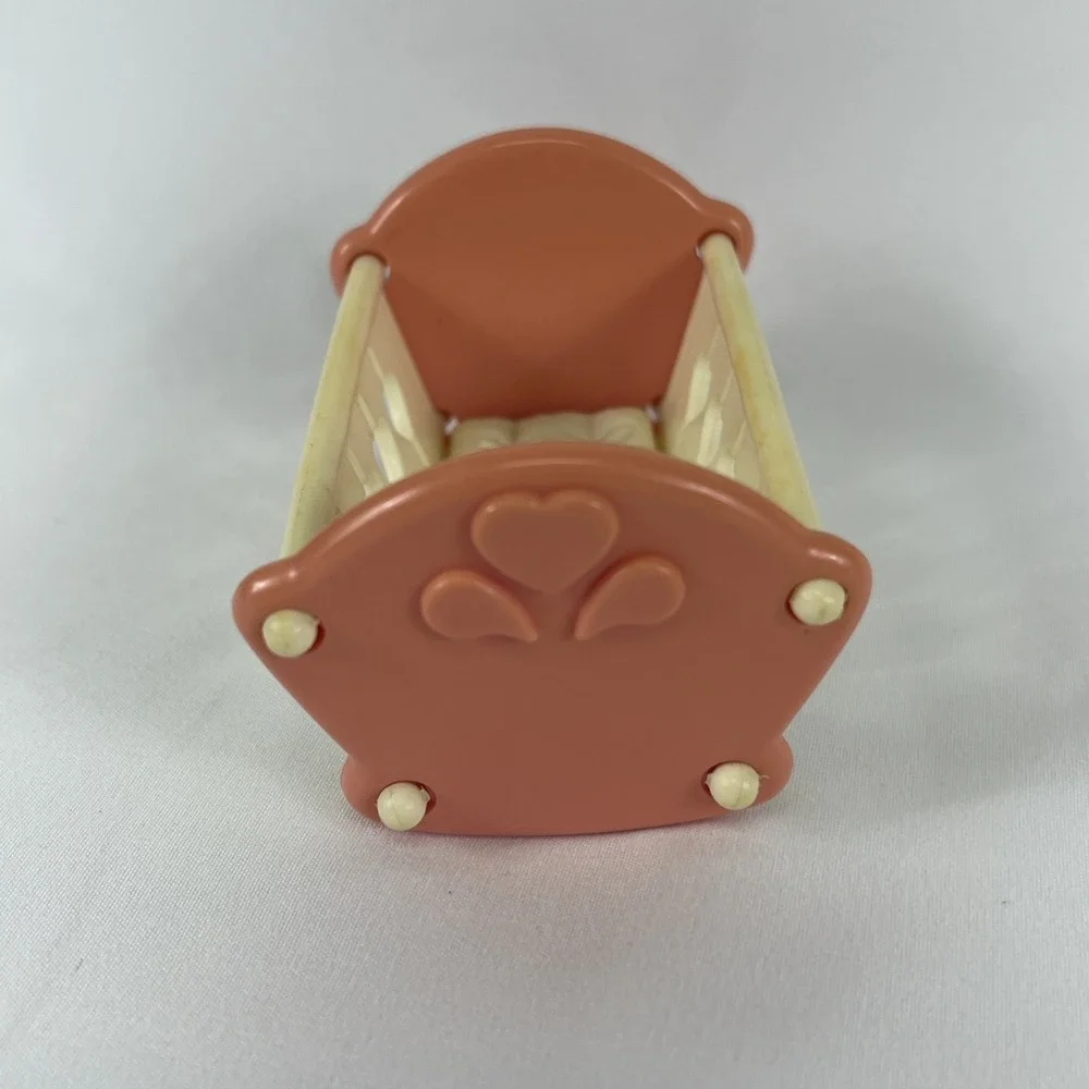 Loving Family Fisher Price Dream Dollhouse #4600‎ White Pink Cradle Accessory
